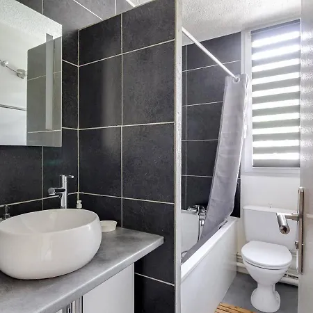 Cosy 4 Pers. Avec Loggia, Parking Et équipement Complet, à Deux Pas Du Centre De - Fr-1-401-78 Apartamento Cauterets