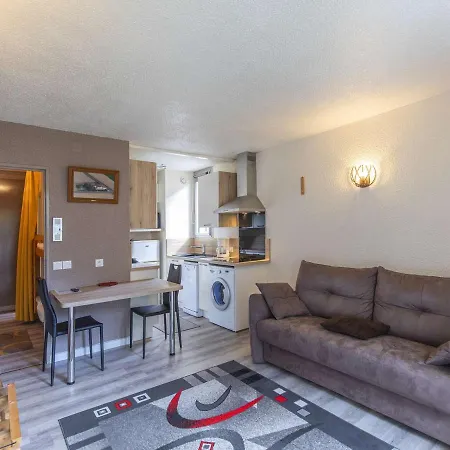 아파트 Cosy 4 Pers. Avec Loggia, Parking Et Equipement Complet, A Deux Pas Du Centre De - Fr-1-401-78 *