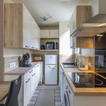 Cosy 4 Pers. Avec Loggia, Parking Et Equipement Complet, A Deux Pas Du Centre De - Fr-1-401-78 아파트 *