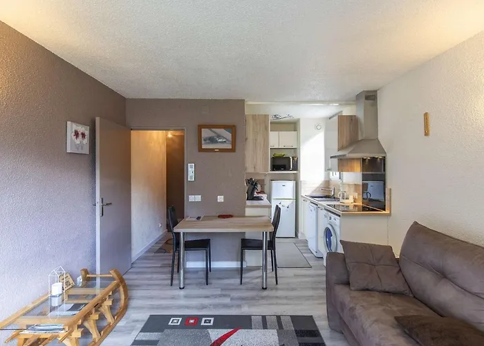 Cosy 4 Pers. Avec Loggia, Parking Et Equipement Complet, A Deux Pas Du Centre De - Fr-1-401-78 *